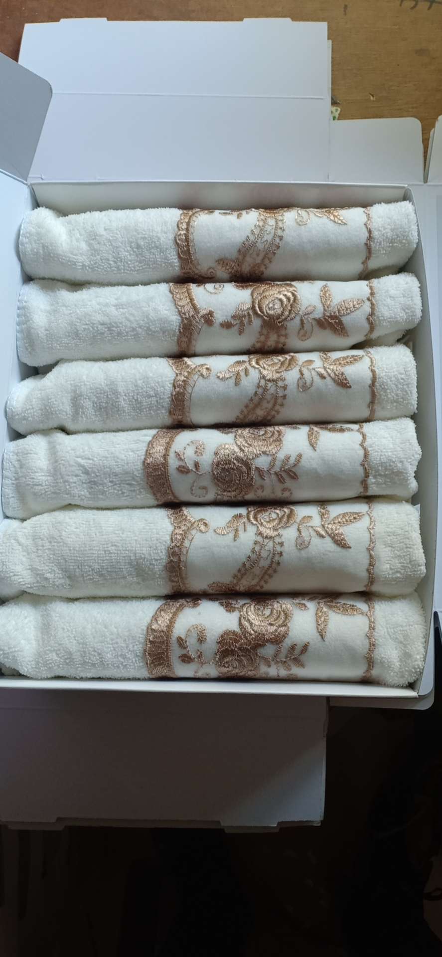 Bathrobe gift box, gift box, gift box detail image 6