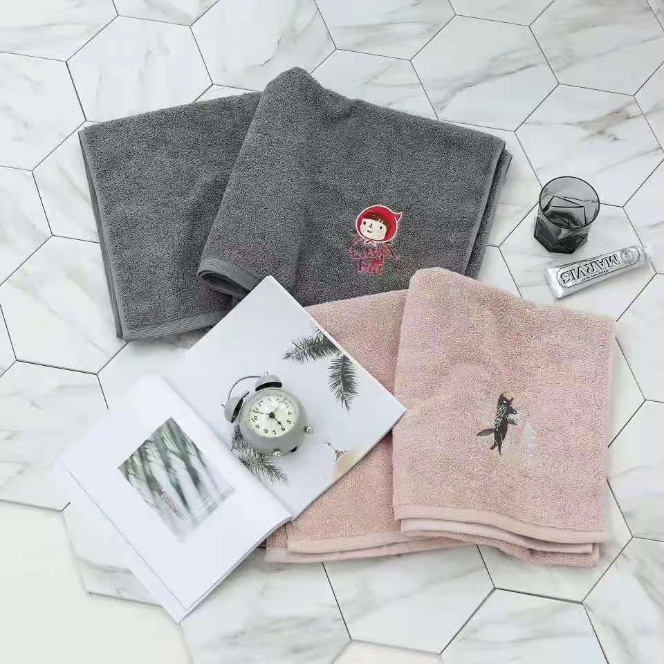 Creative embroidered Little Red Riding Hood towel, pure cotton Wolf and Little Red Riding Hood couple towel, high-end gift towel Specification image