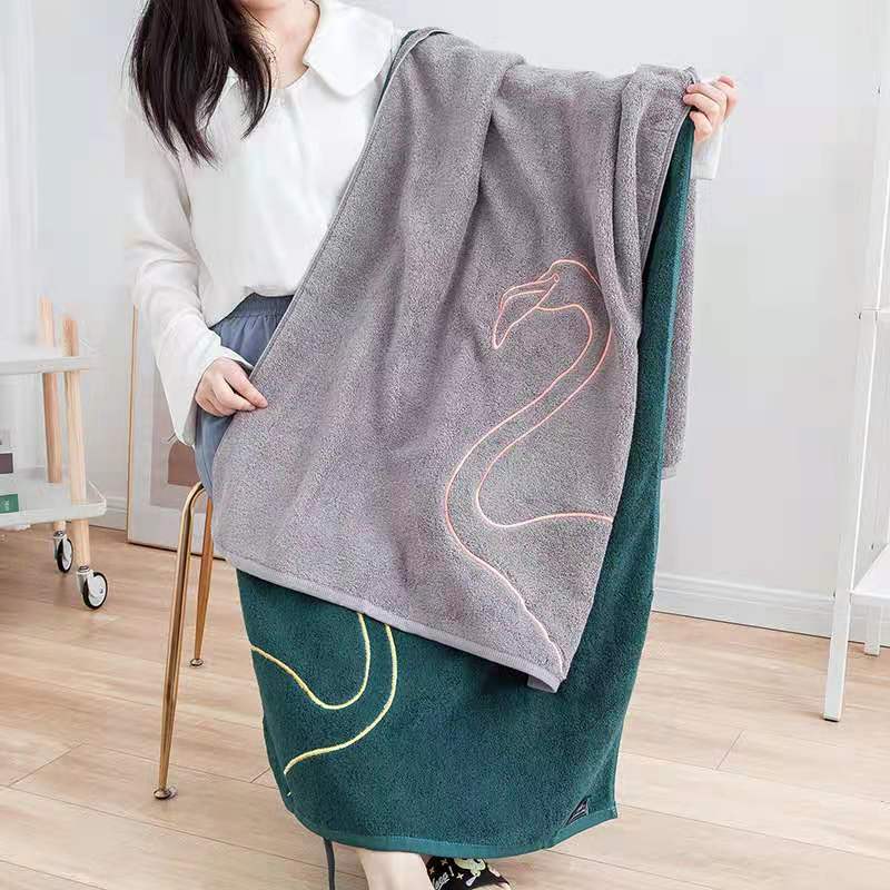 Ins-style creative embroidered flamingo bath towel, pure cotton gift bath towel for couples and best friends detail image 6