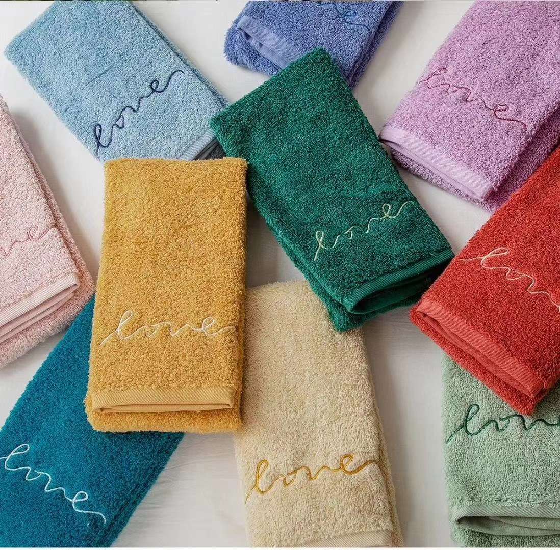 Ins-style creative embroidered love towel, pure cotton high-end towel, comfortable and soft gift towel