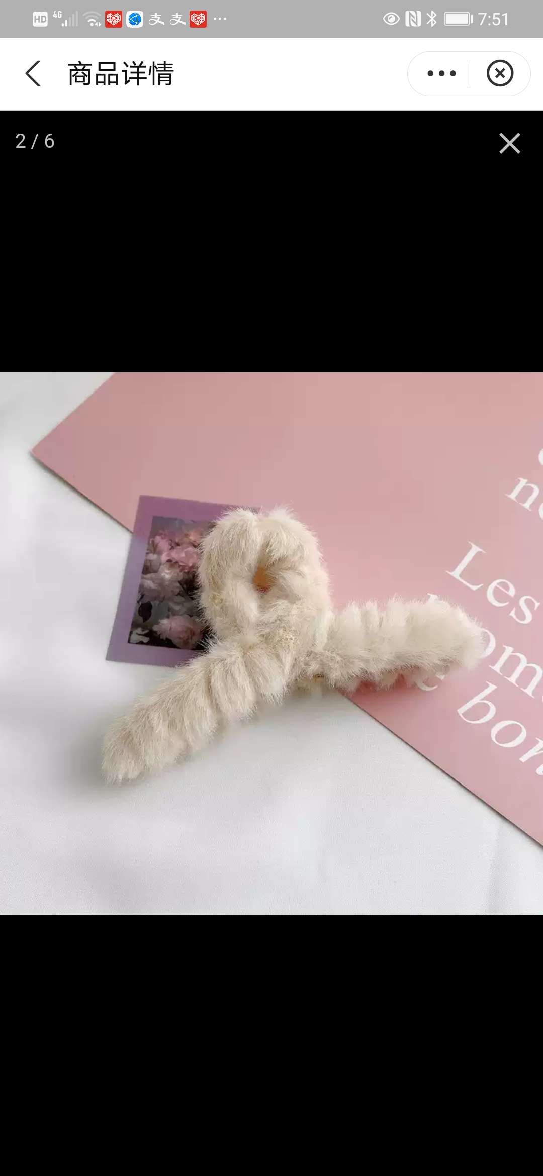 Korean autumn and winter furry hair accessories: Autumn hair gripper, hair clip, girls' back of the head gripper, big head gripper, shark clip detail image 3