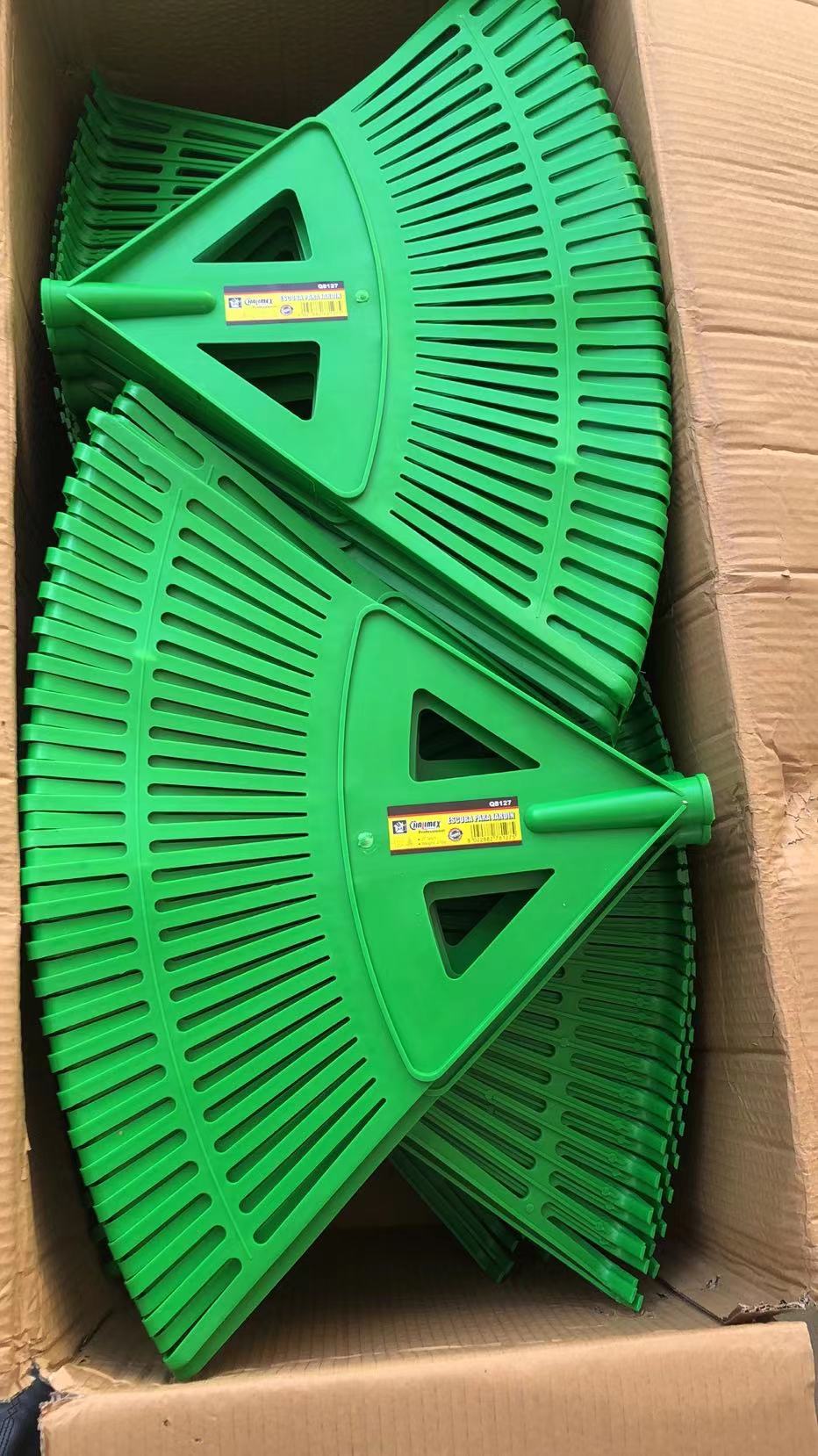 Plastic rake Grass rake leaf rake garden rake garden tools Iron rake garden tools Wooden handle wooden pole Wooden stick rake pole undefined