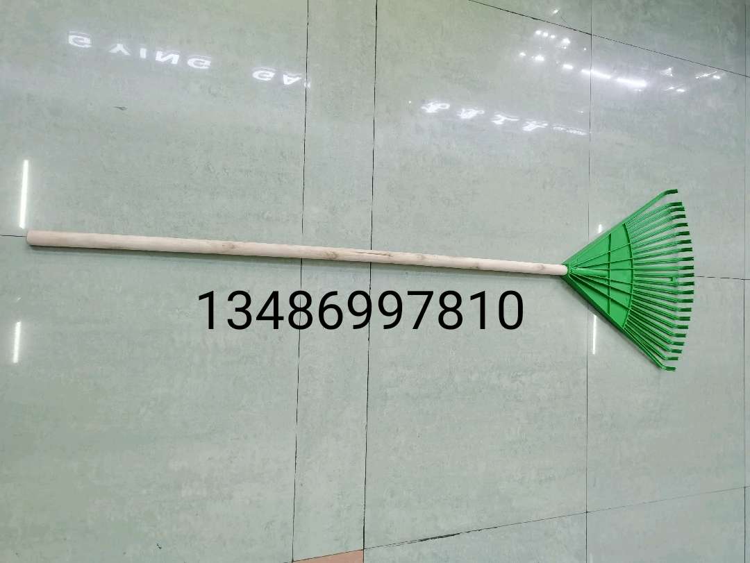 Grass rake garden rake Plastic rake garden tools rake Iron rake garden tools details Picture