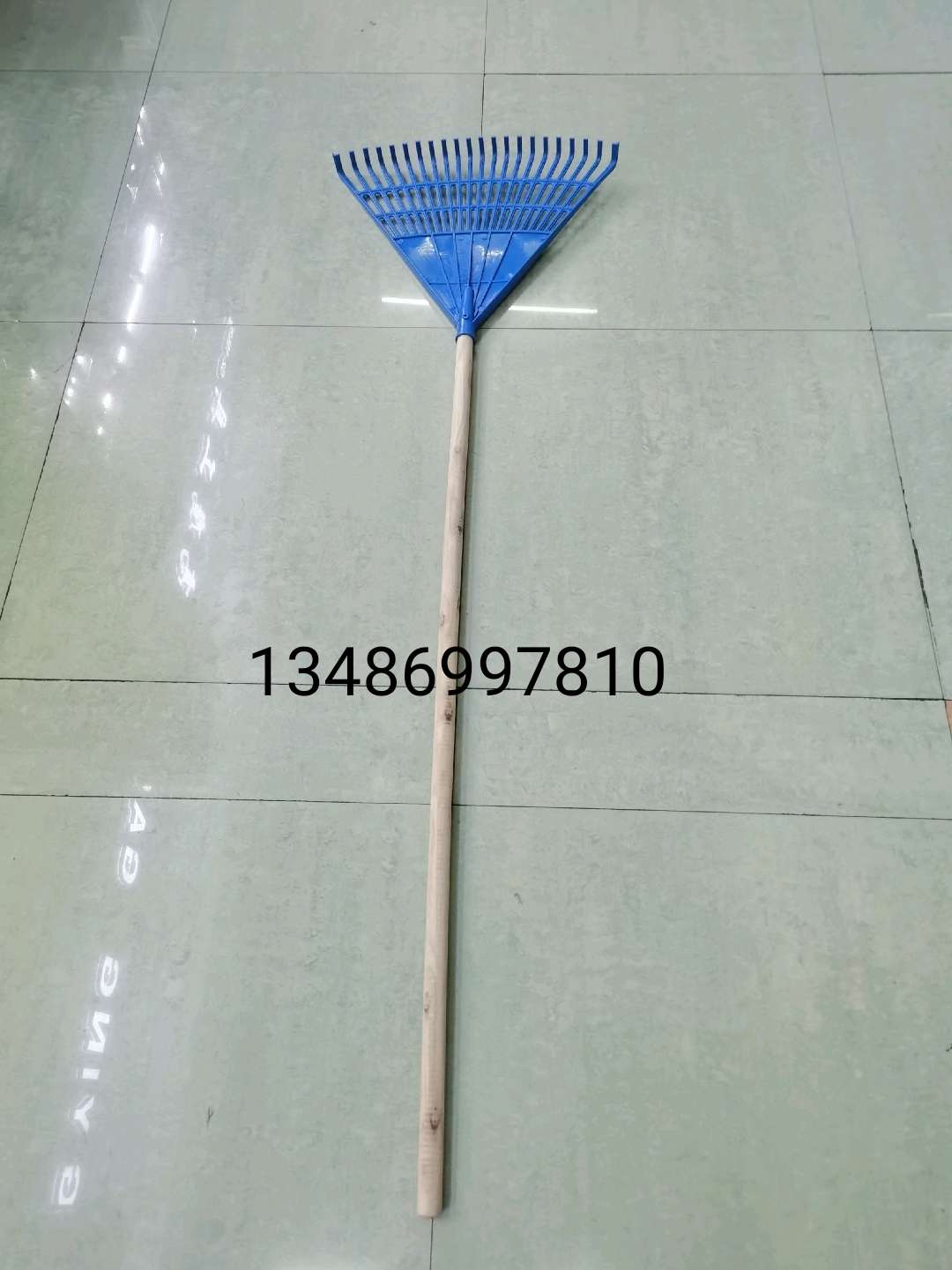 Plastic rake rake rake rake rake rake rake garden rake rake garden tool rake full figure