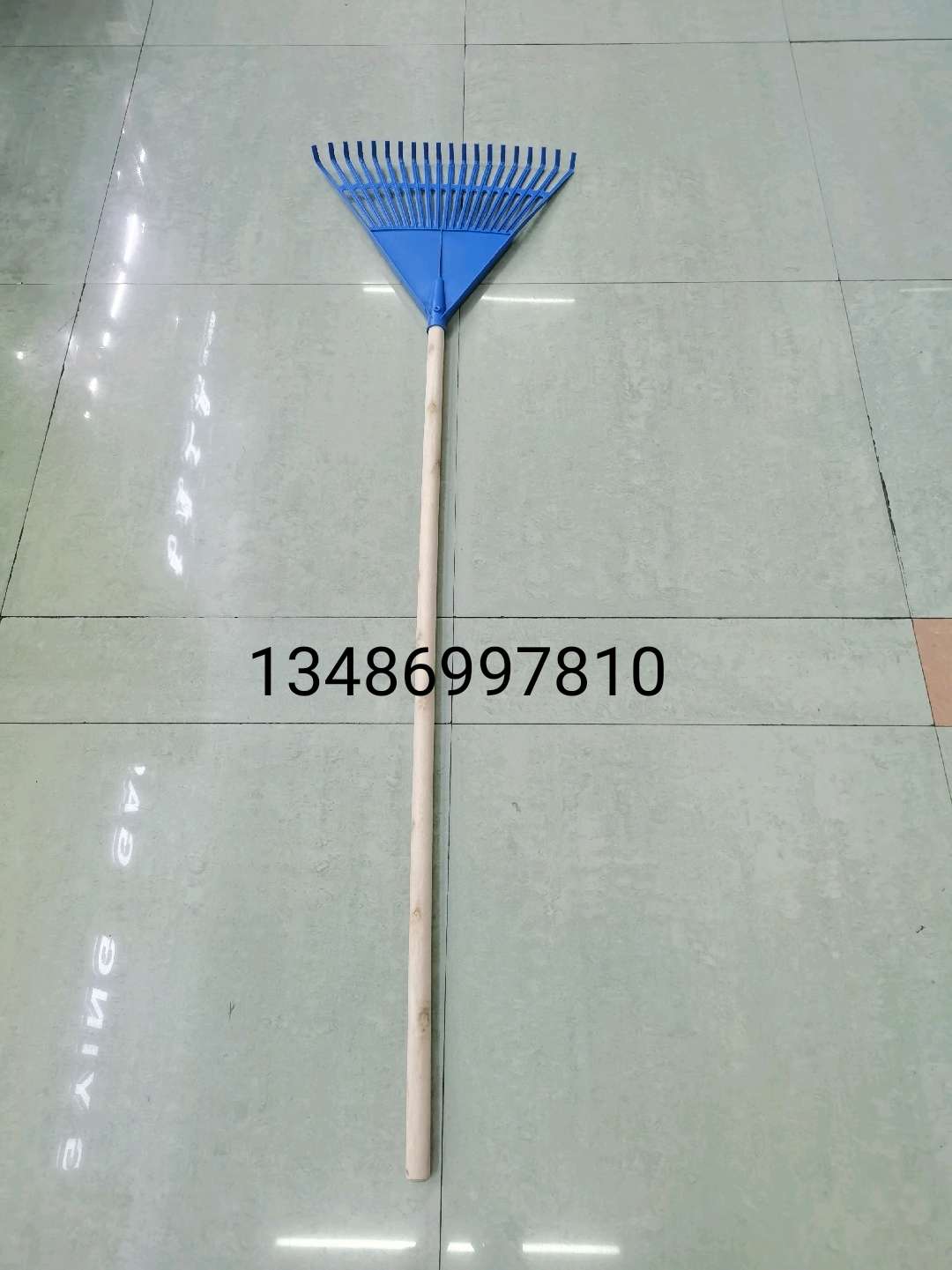 Plastic rake Garden rake Garden tool Iron rake garden tool rake undefined