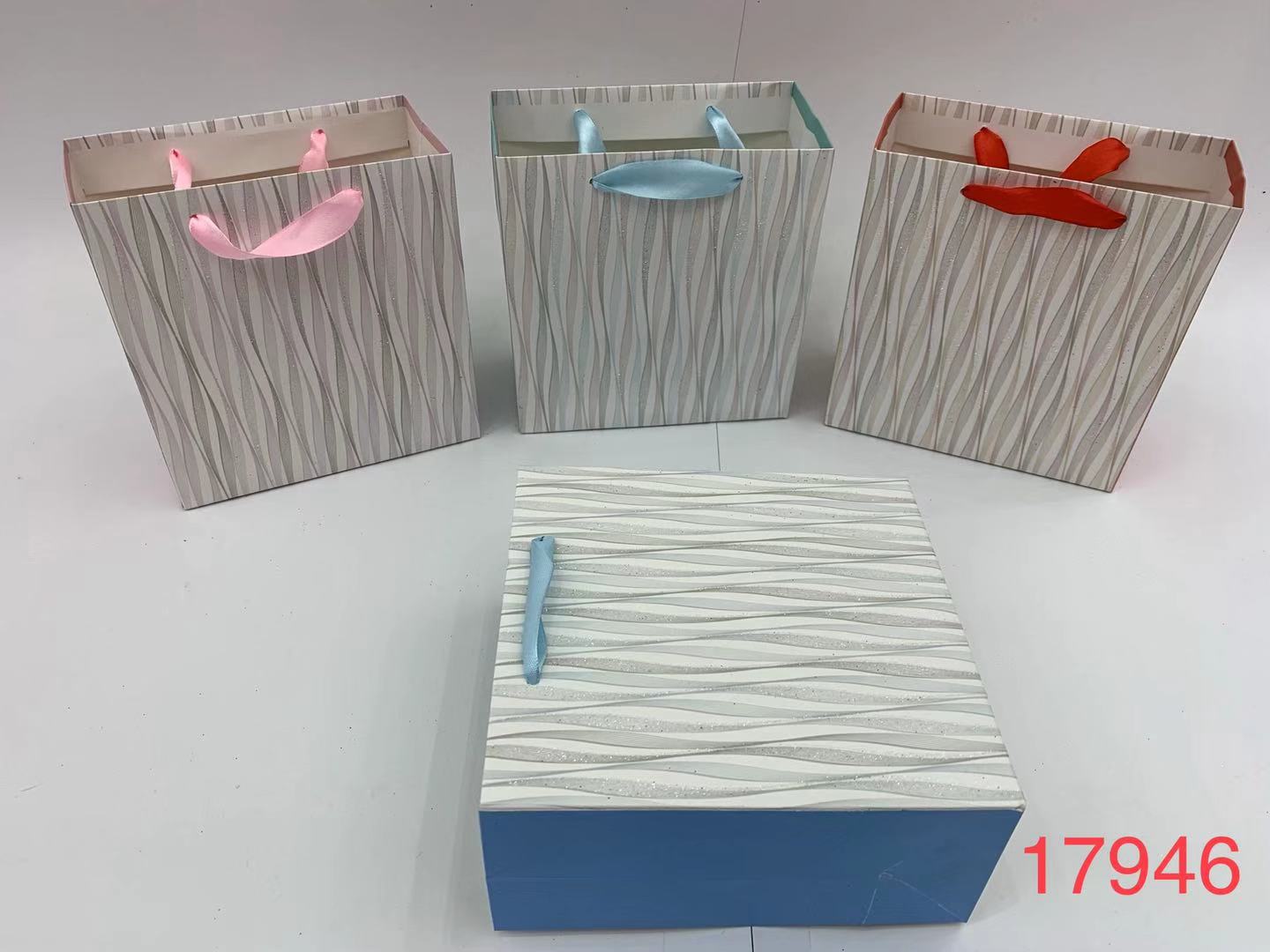 KX17946 paper bag gift bag packaging bag KX17946 paper bag gift bag packaging bag