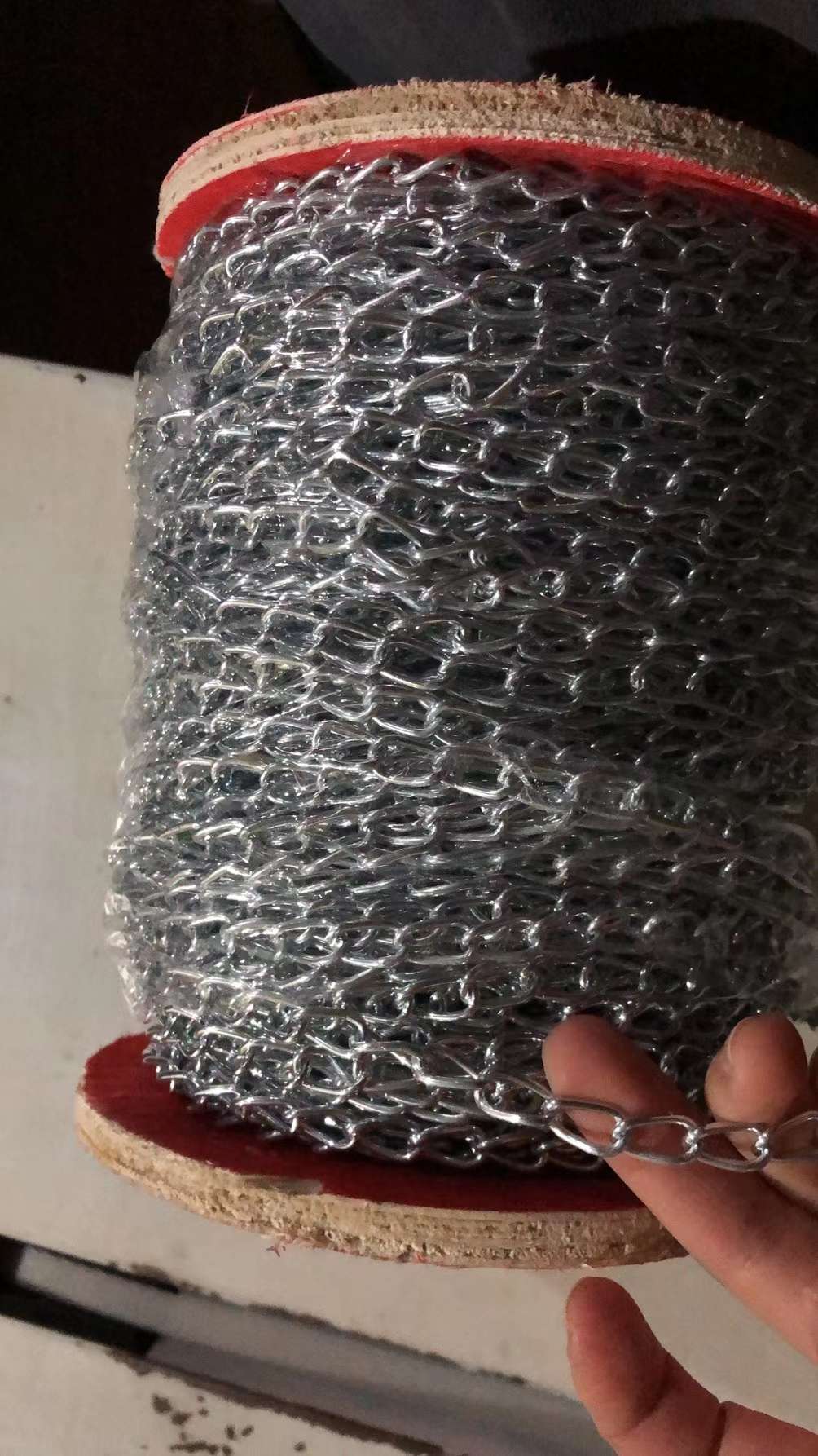 铁链，链条，镀锌链条，圆环链条，护栏铁链。细节图