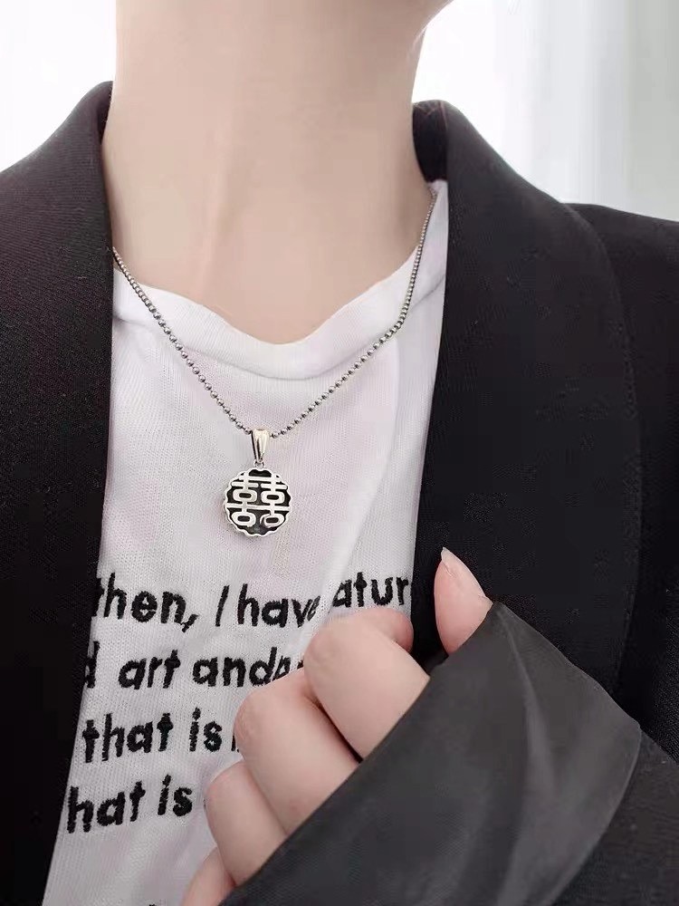 UKI SILVER and Ji S925 sterling silver personalized Chinese-style auspicious character festive necklace details Picture