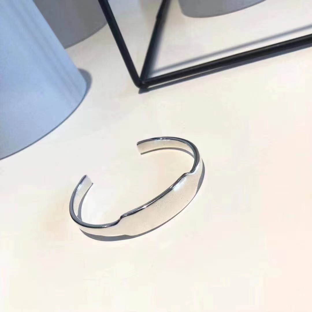 UKI SILVER and Ji S925 pure silver polished plate bracelet details Picture