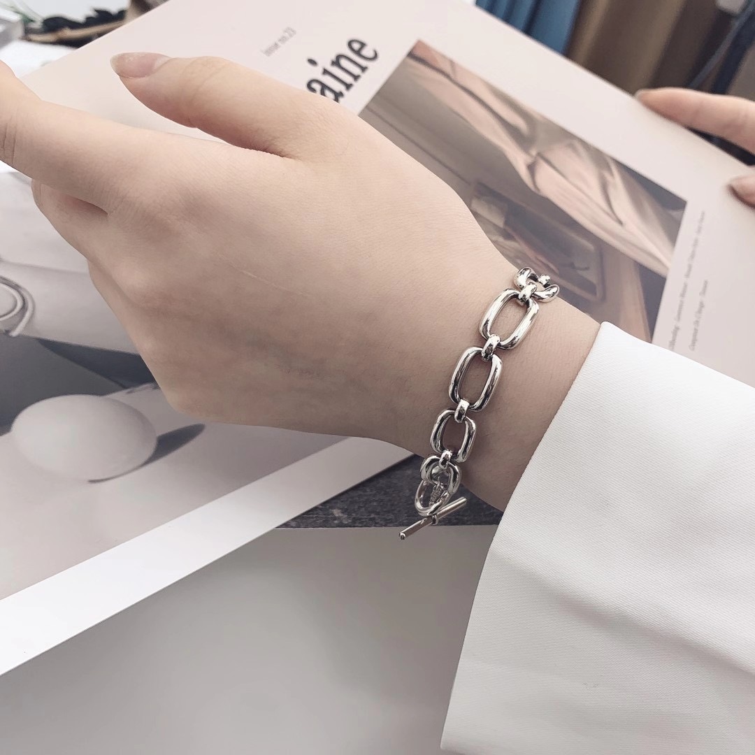 UKI SILVER  与季S925纯银
OT扣，整排0字个性手链