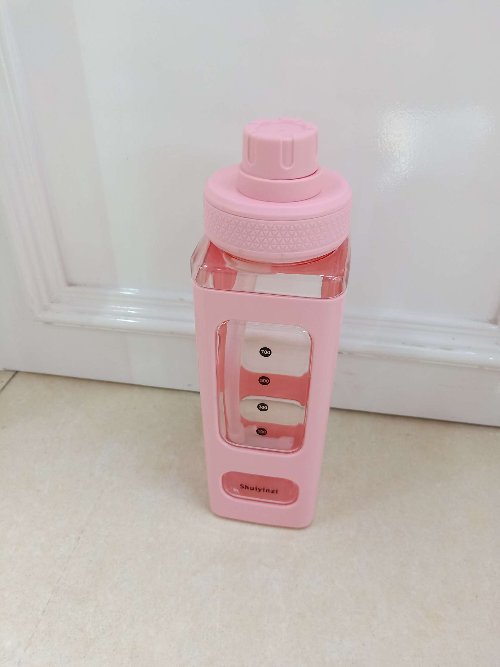 700ml water bottle with straw thumbnail