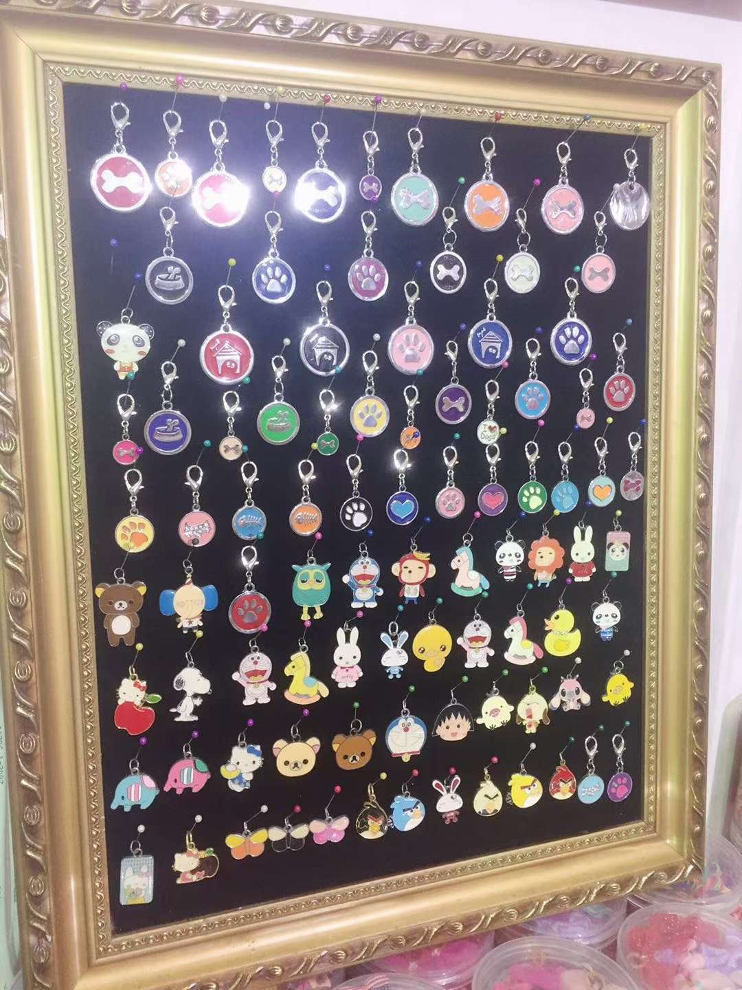 🎉外贸宠物刻牌，姓名牌
🎉正面PVC材质，反面不锈钢
🎉大号直径3cm左右，小号2cm左右
🎉原价3-5元，现价详情图10