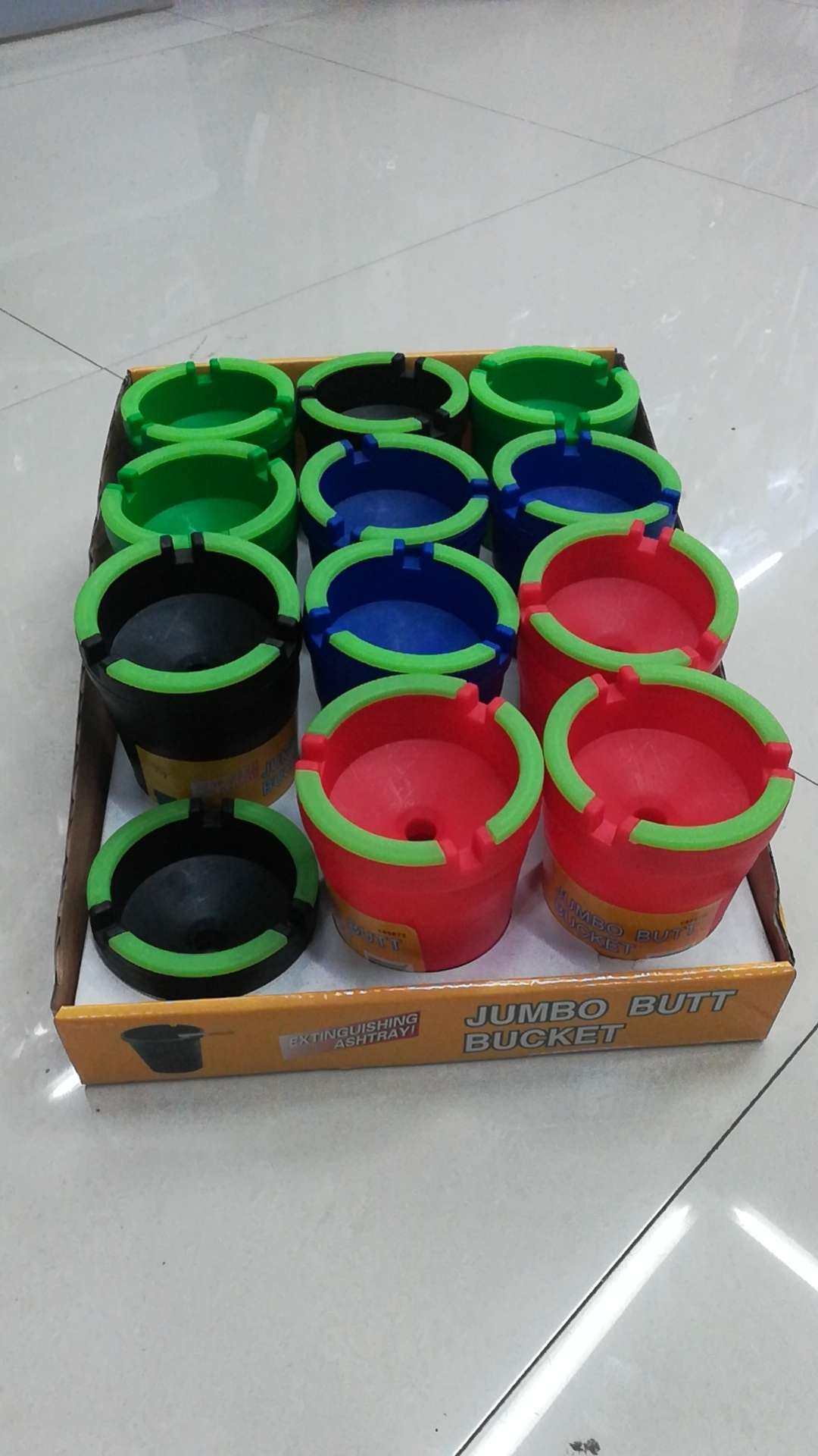 车用烟灰缸实物图