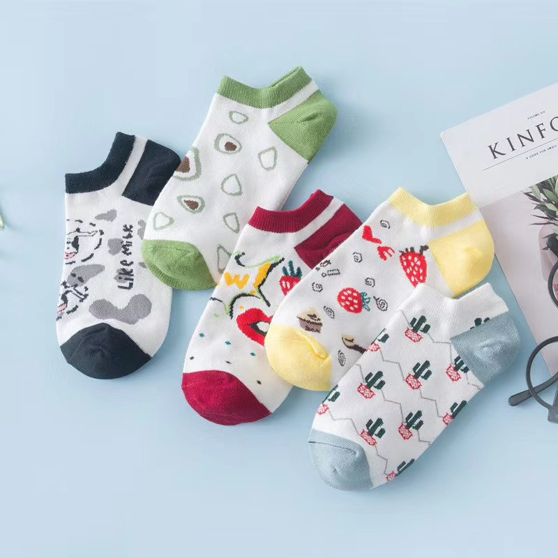 新款火烈鸟红色格子浅口女袜舒适透气女船袜白底实物图