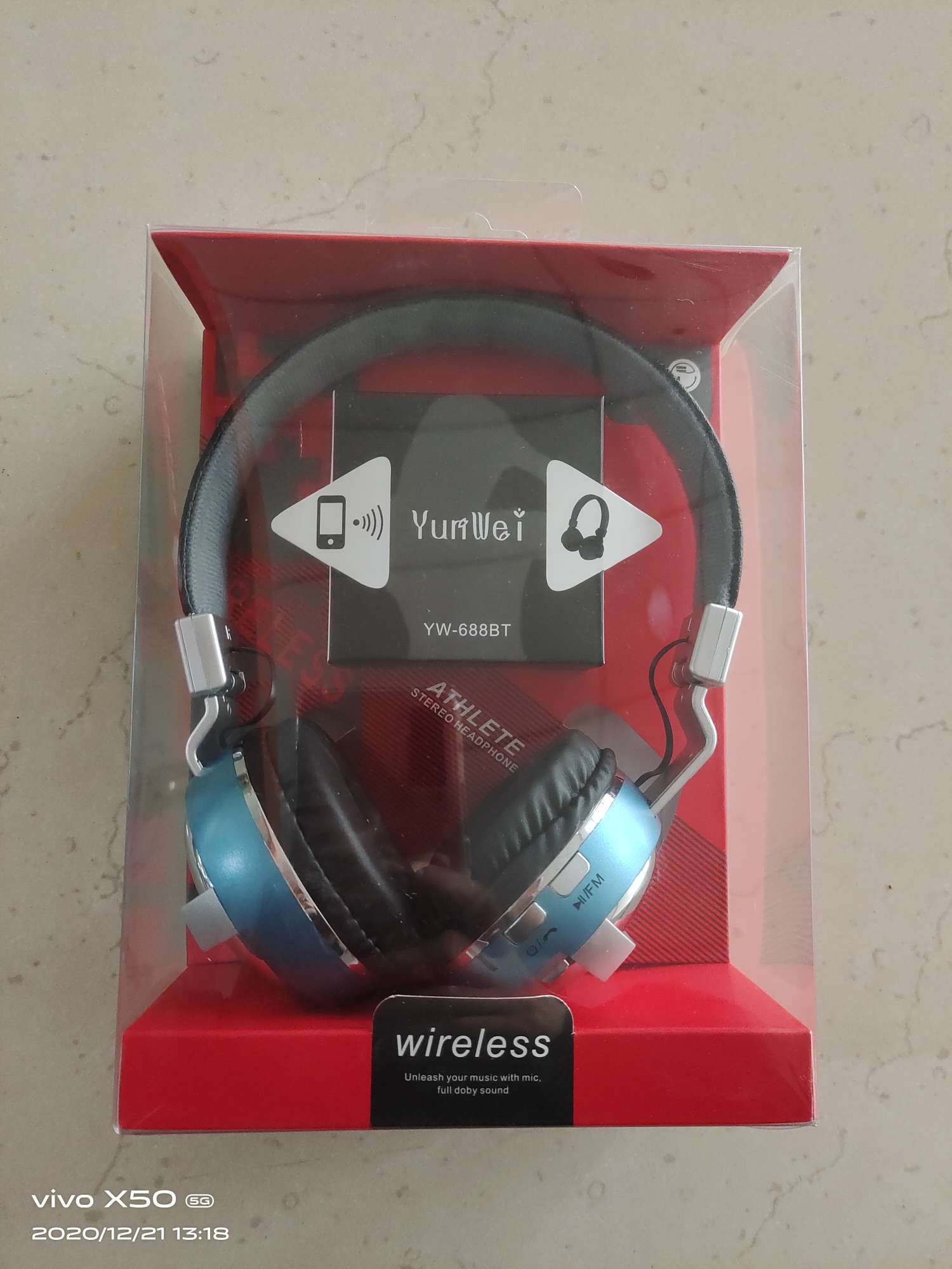 Gaming large headphones Application Scenario