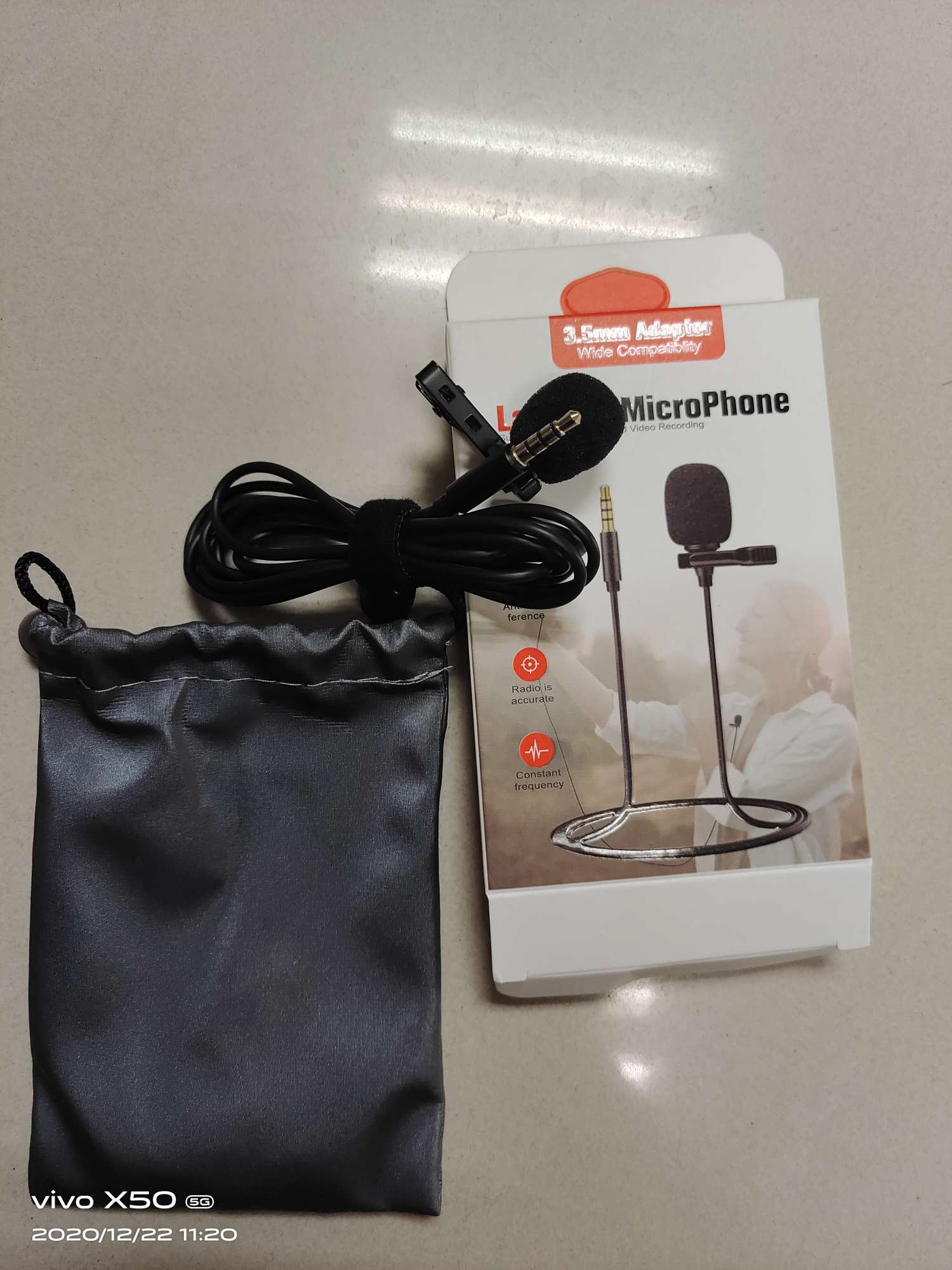 手机耳麦产品图