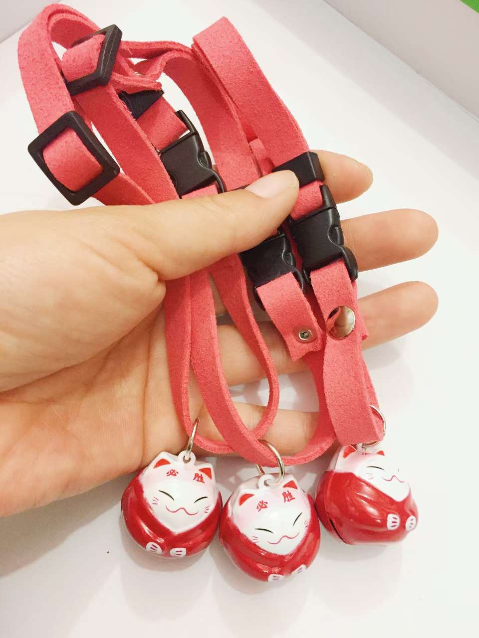 🔔 卡通项圈铃铛，项圈可调节大小

🔔 随机发，不挑款，清光无货补详情14