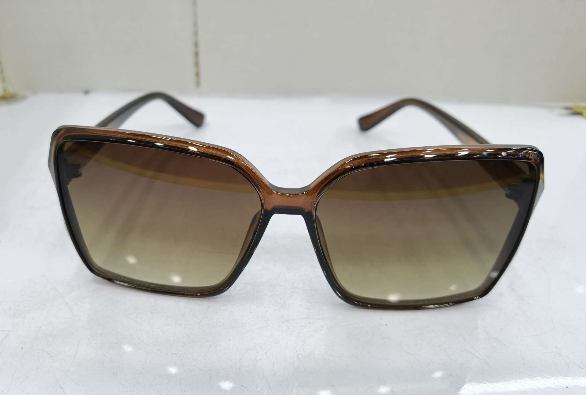 YS 6004 model needs to be ordered for customization. 2020 new style hinged foot fashionable men's and women's trendy sunglasses, UV protection sunglasses, bright black, double gray, transparent tea, double tea, transparent pink, transparent gray, transparent purple can be mixed detail image 5