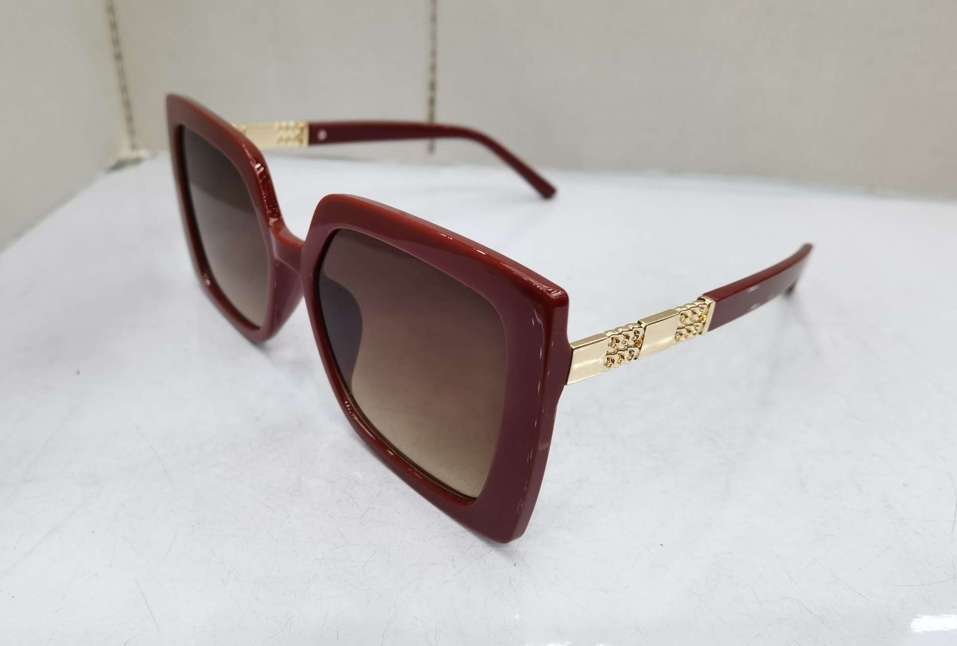 YS E07款需下单订做2020年新款铰链脚时尚男女潮防紫外线墨镜亮黑双灰亮实红双灰沙实粉双灰沙实蓝双灰镀真膜+1.0元详情图4