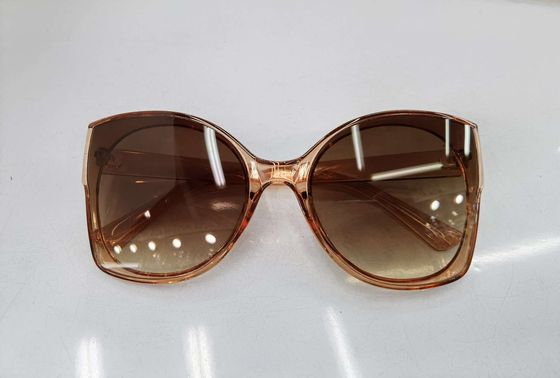 YS B33 model needs to be ordered for customization. 2020 new plastic teeth and feet fashion men and women's trendy UV-resistant sunglasses, bright black, double gray, transparent tea, double tea, transparent gray/purple/blue/pink, coated with real film +1.0 yuan