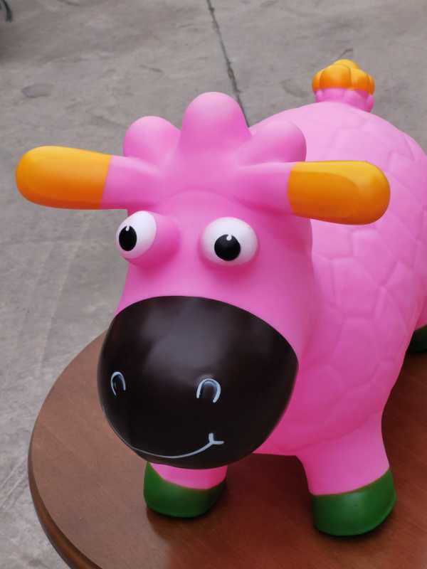 Cow toy inflatable toy Large inflatable toy Besdiwei pvc