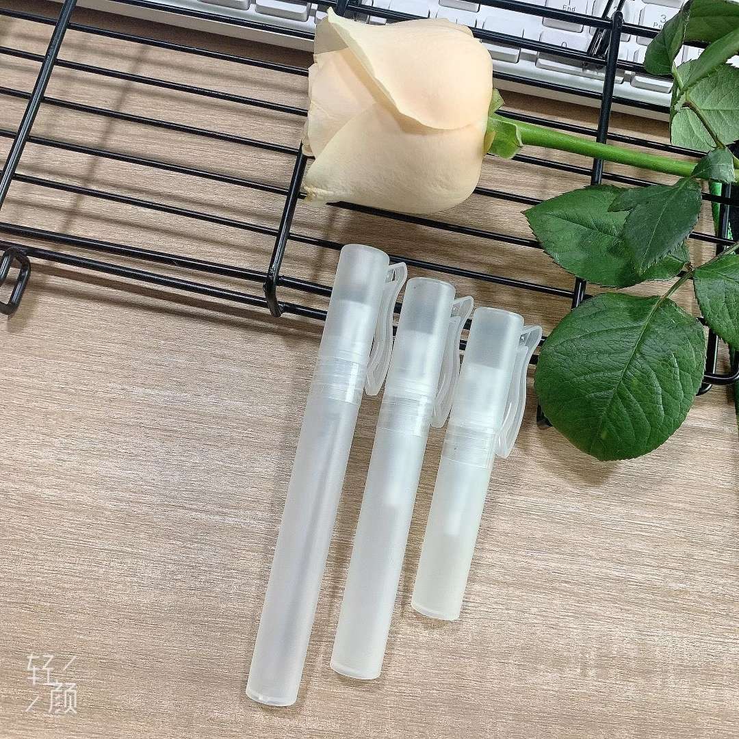 香水喷雾笔香水笔塑料香水笔10毫升香水笔酒精消毒喷雾笔按压笔