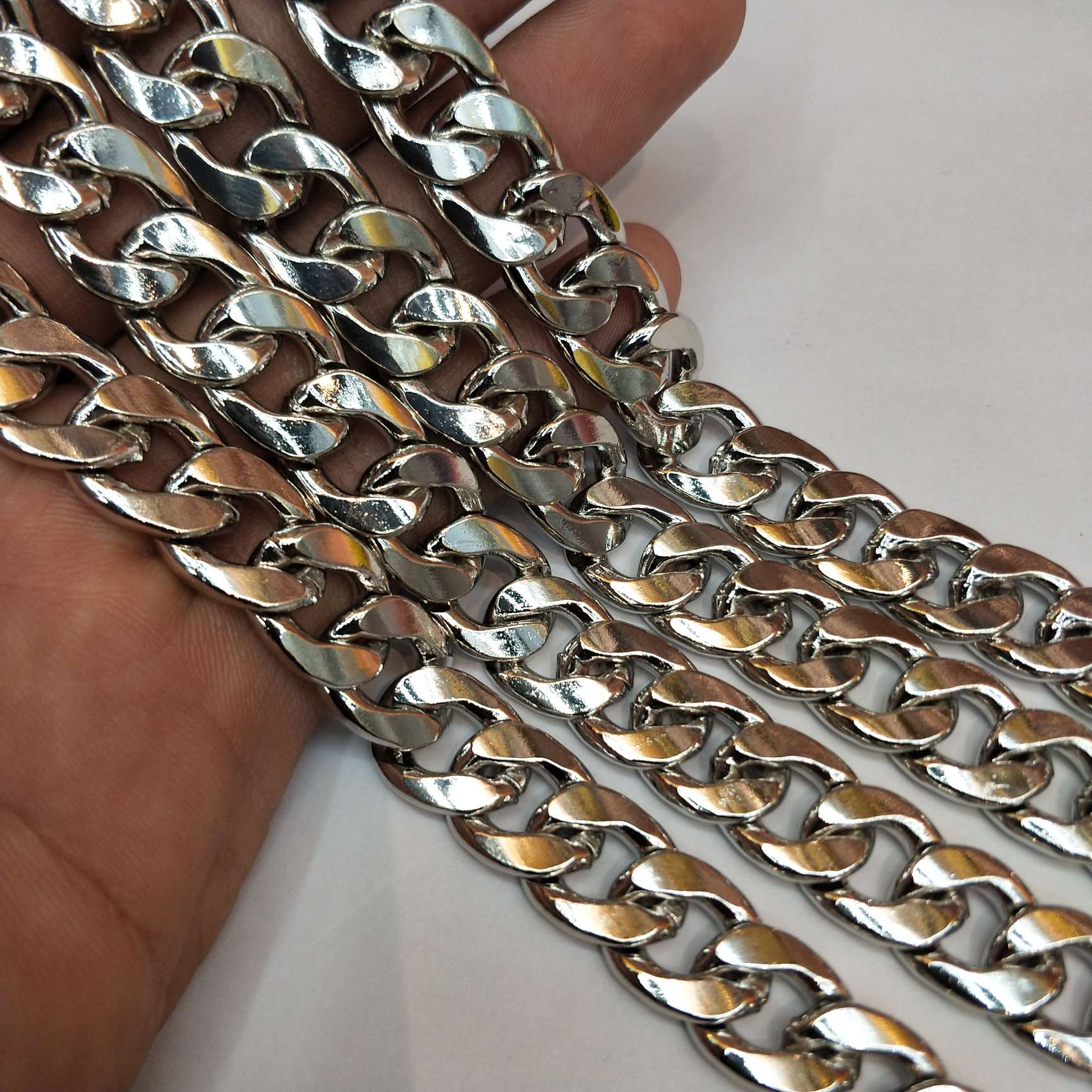 NK iron chain flat surface 10mm wide electroplated white K necklace for men Specification image