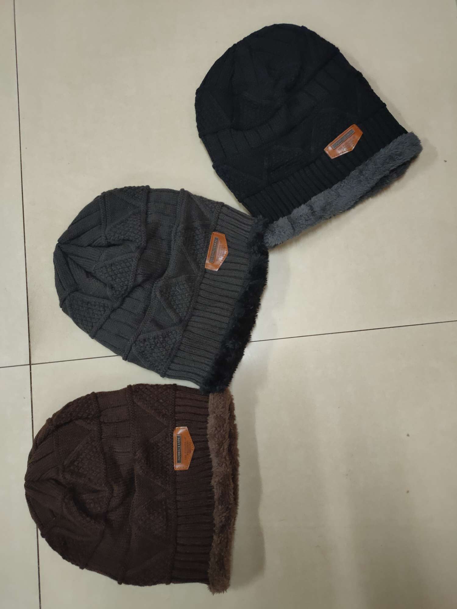 Men's and women's winter thickened warm knitted woolen hats, winter cotton hats, Korean style trendy autumn and winter cold-proof outdoor men's winter hats Application Scenario