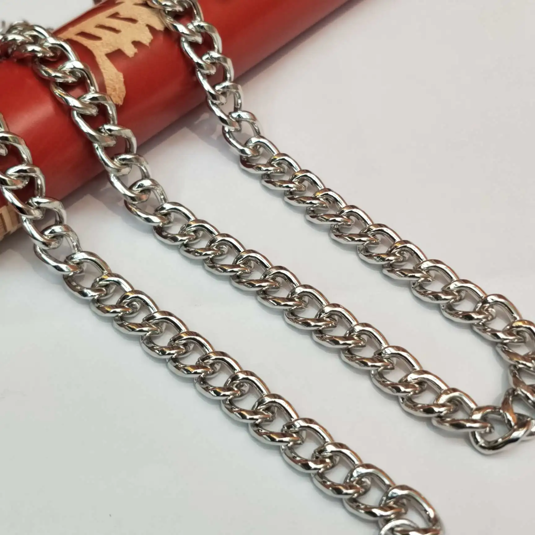 NK round grinding chain 9 mm wide and 55 cm long electroplated white K necklace detail image 2