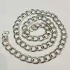 Wholesale of 50-centimeter-long O-shaped electroplated white K necklaces for men Application Scenario