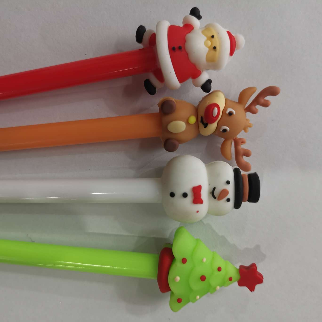 Cartoon little snowman shaped gel pen detail image 1