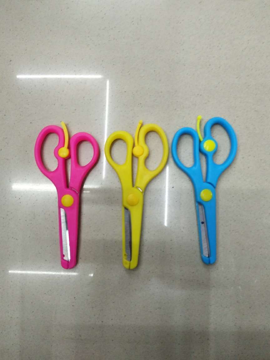 剪刀/办公剪刀/儿童剪纸小剪刀专用/厨房剪刀/裁缝剪刀产品图