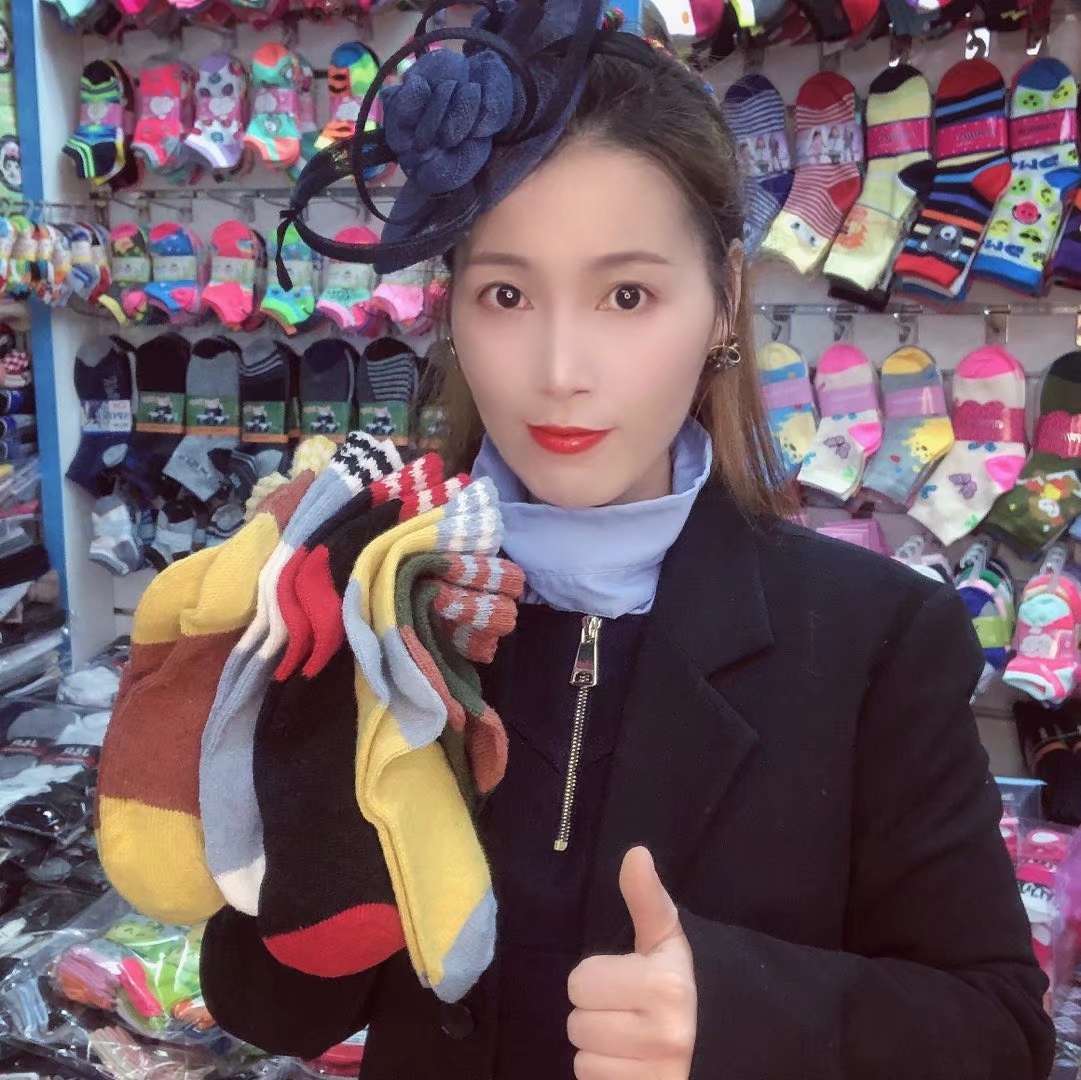 31405张卫超袜子商行2021新款上市兔羊毛袜情侣袜亲子袜秋冬保暖袜