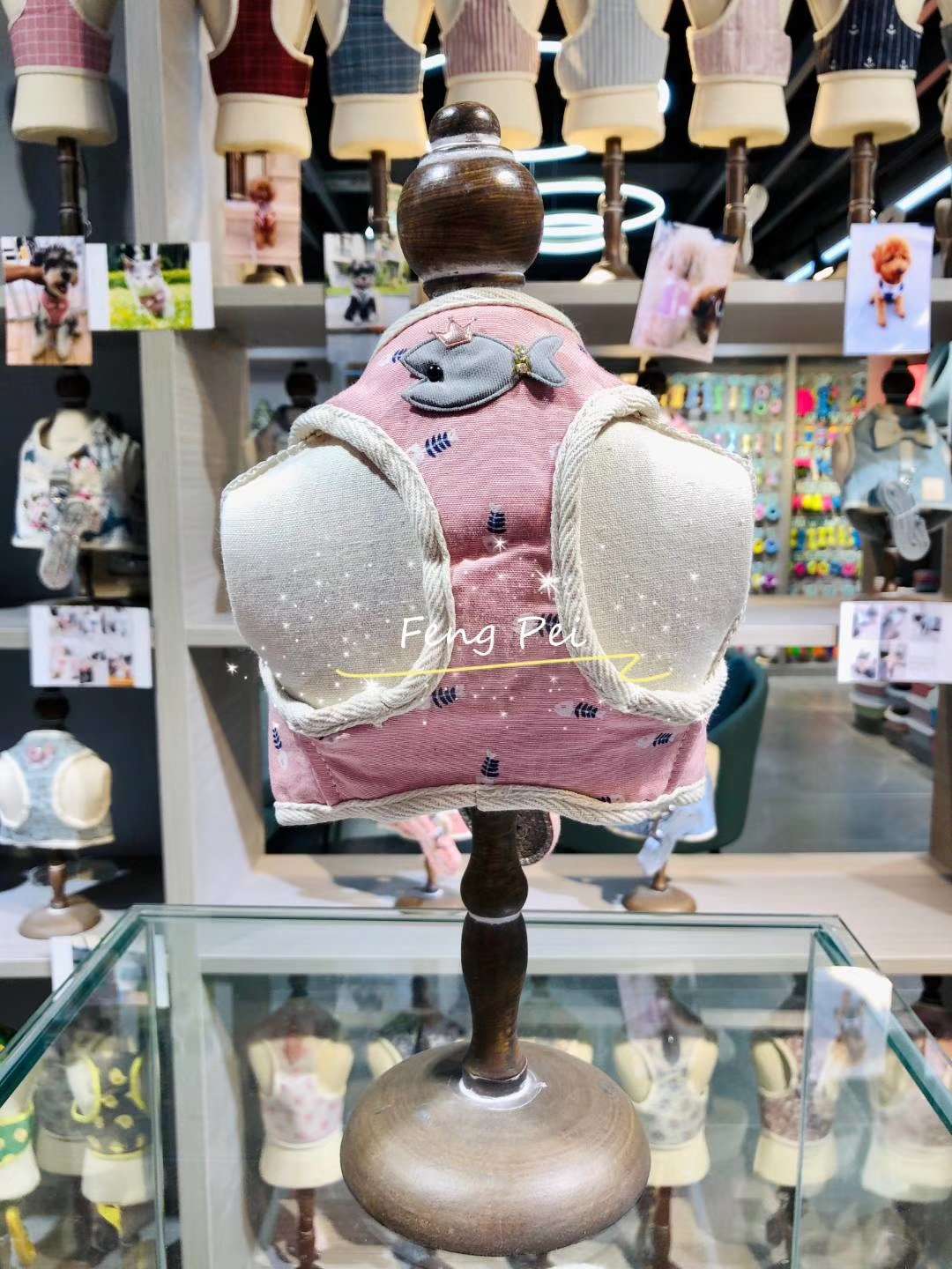 方型胸背带/寵物方型胸背/寵物呢用品胸白底实物图