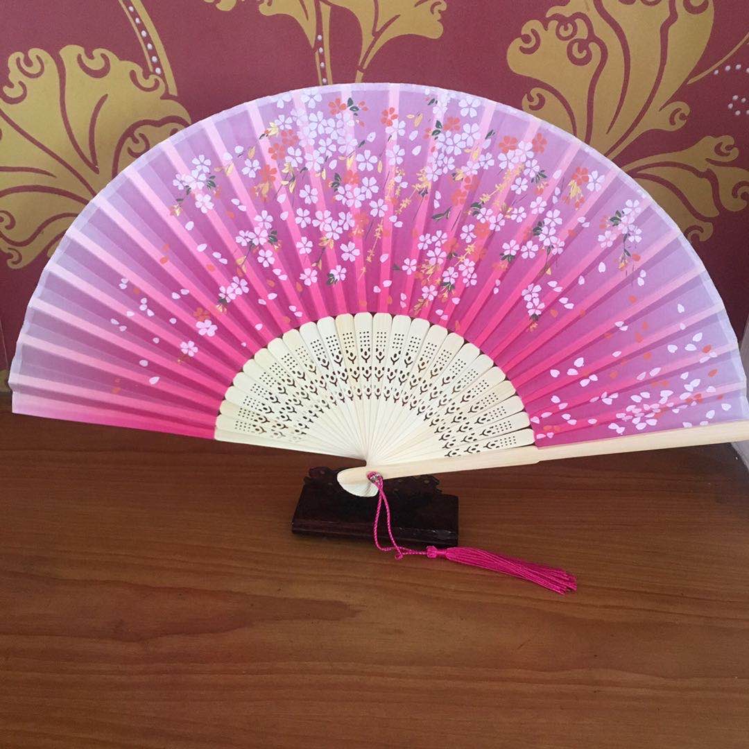 义乌直销夏季竹制磨削手工雕刻家居摆件日式折扇女士一笑详情图9