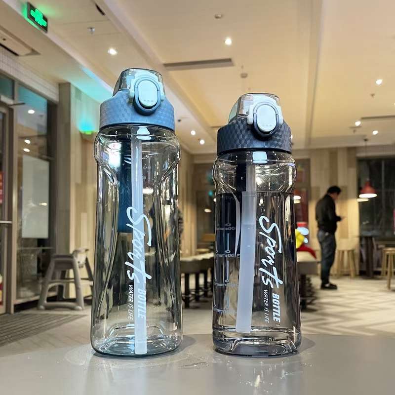 Yiwu Good Goods Bouncing Straw Cup
Item No. 0879-493
Packing quantity: 60 PCS
Capacity: 750ml
Material: PC +ABS
0.089 Application Scenario