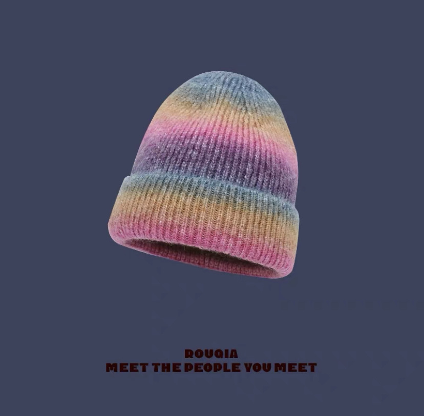The new cashmere knitted cap is the same as the rainbow gradient warm woolen cap worn by Han Huohuo. It's a trendy and sweet look Item Picture