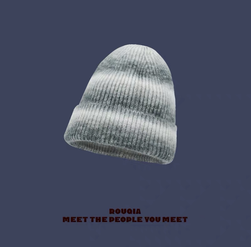 The new cashmere knitted cap is the same as the rainbow gradient warm woolen cap worn by Han Huohuo. It's a trendy and sweet look detail image 6