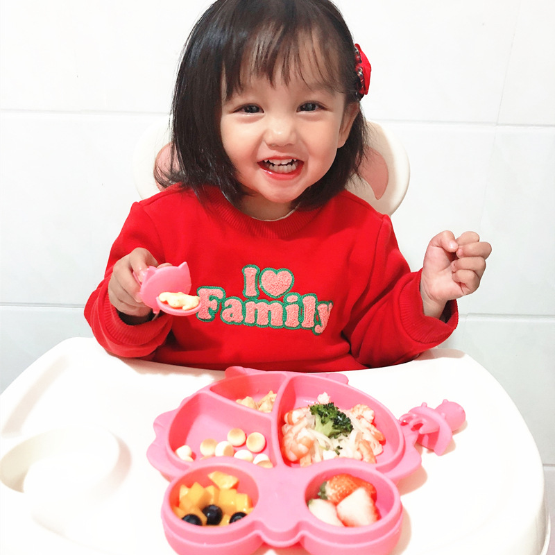 儿童硅胶餐盘宝宝训练幼儿学吃饭卡通餐具婴儿辅食碗一体分格吸盘详情图7
