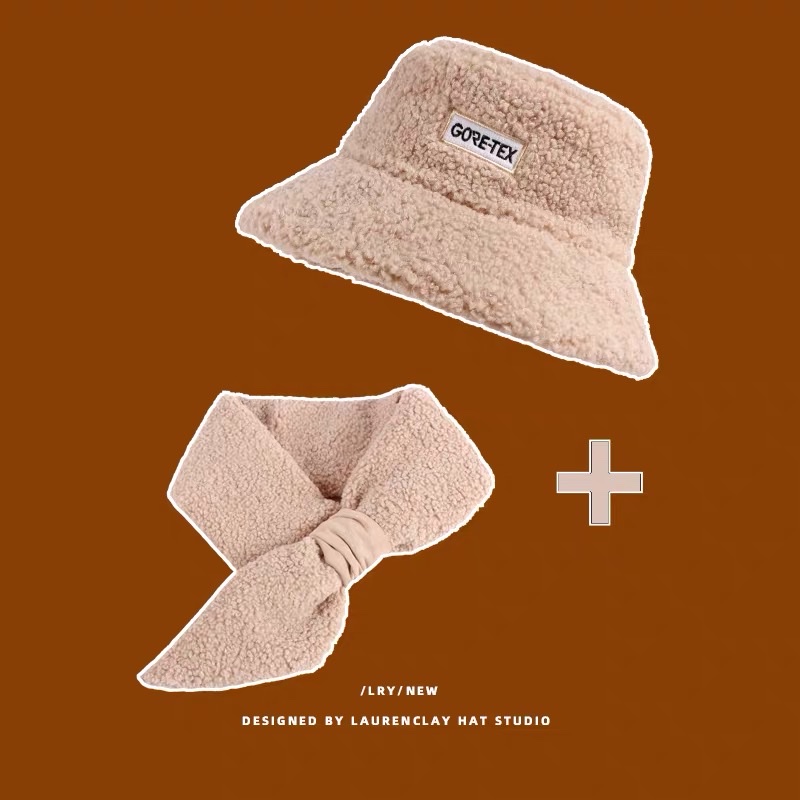 A new Japanese double-sided wearable suede fisherman's hat for women's autumn and winter, featuring a sheepskin warm basin hat and a scarf set details Picture