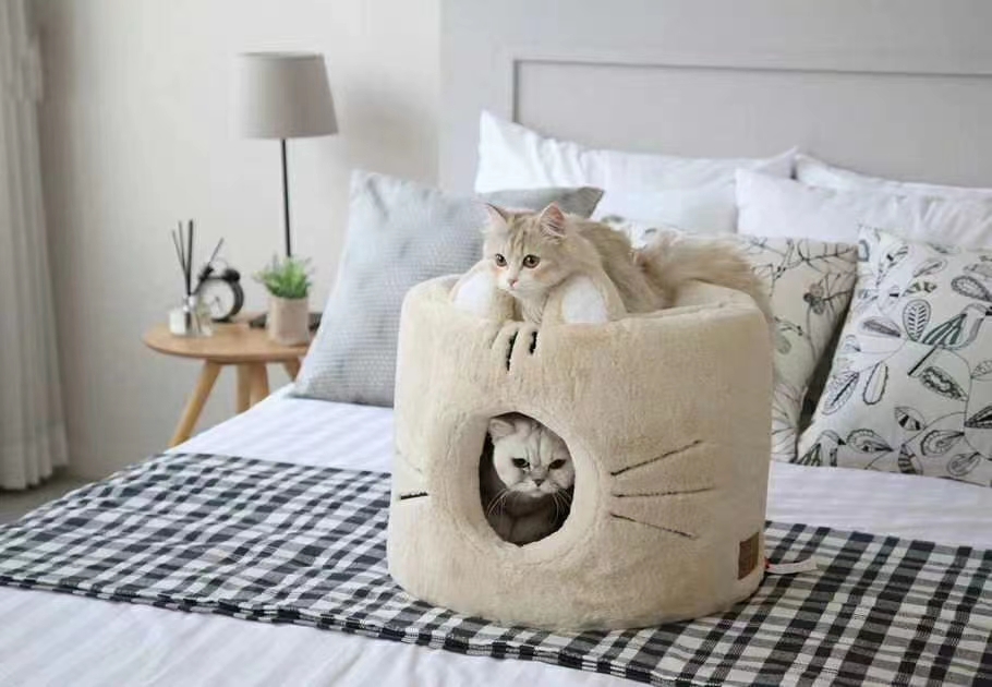 布料猫脸谱窝/宠物用品窝窝/宠物小兔绒窝白底实物图