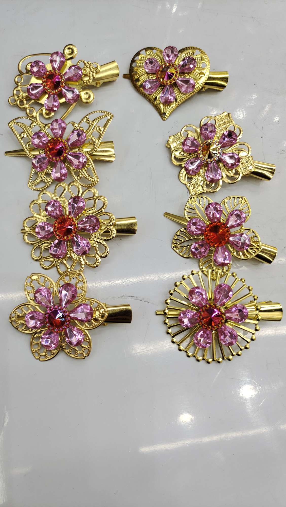 Ancient-style headwear and hair accessories for children, adults and women, metal horn clips, pointed clips, acrylic large plum blossom hair clips details Picture