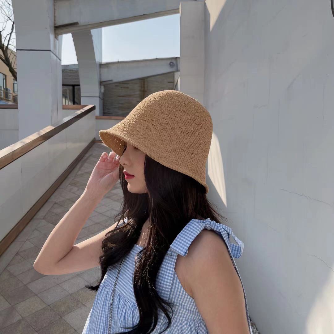 Japanese-style woven bucket hat for women, summer sun protection and shade fisherman hat, vacation straw hat, foldable fashionable shade hat Item Picture