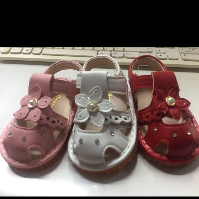 童鞋单鞋凉鞋联系改价100起订44258-081新款中童女凉鞋红霞鞋业量大从优