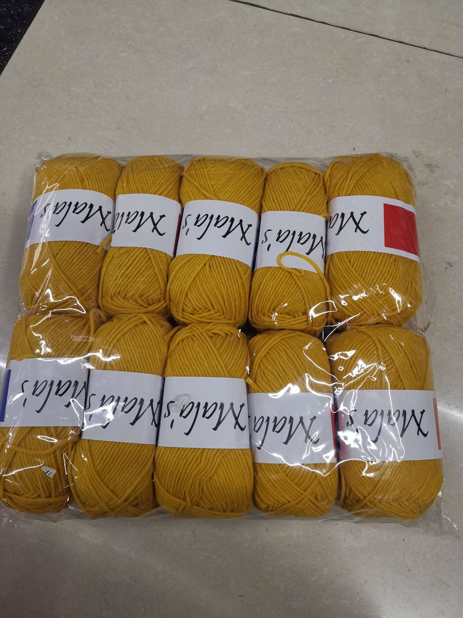 Factory direct sales of 50g acrylic milk cotton four-strand acrylic yarn for weaving scarves, handicrafts, diy handmade yarn, kindergarten set yarn detail image 8