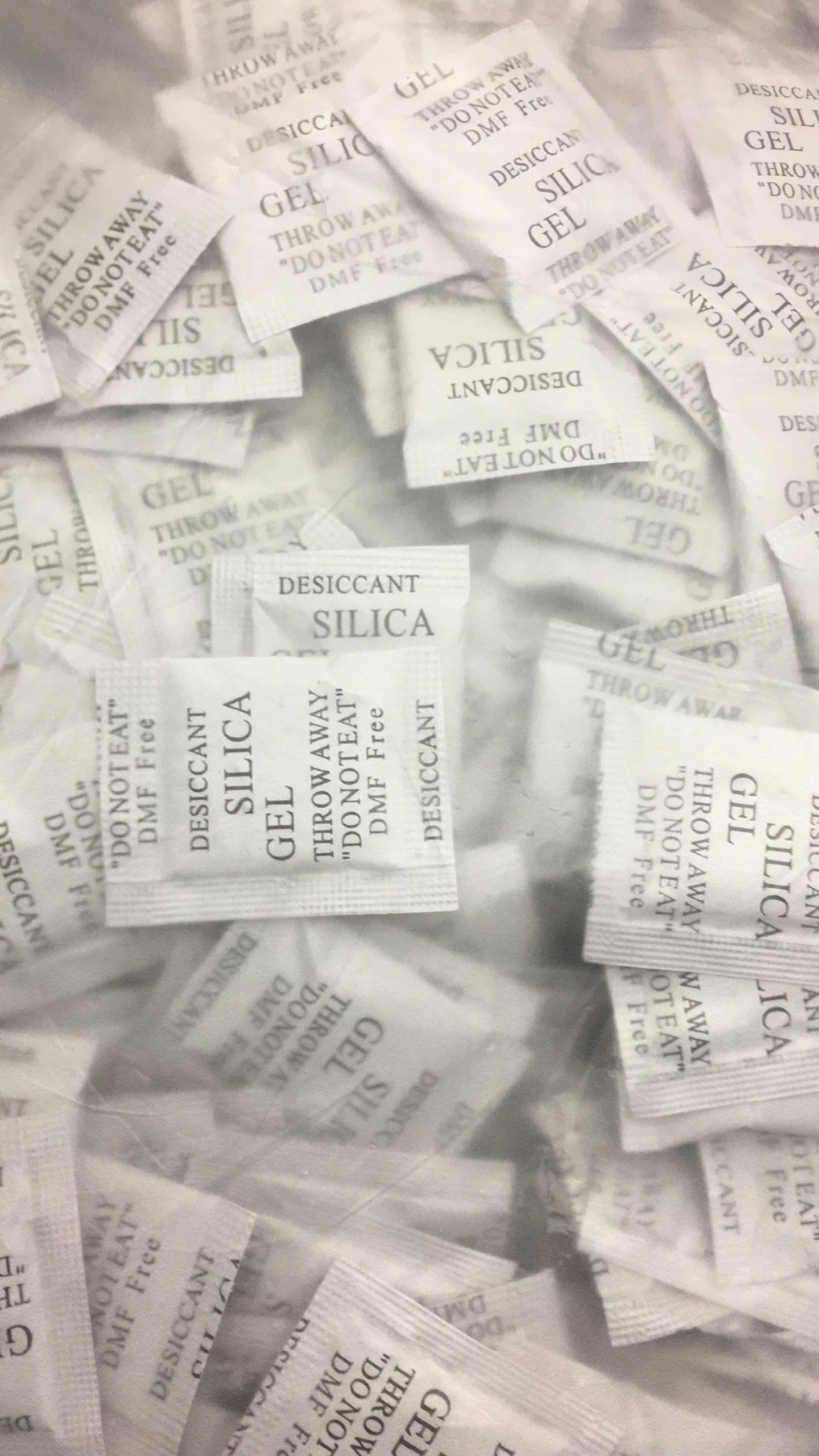 干燥剂防潮珠 矿物硅胶干燥剂厂家 各种规格品质精良 供货快捷 详情1