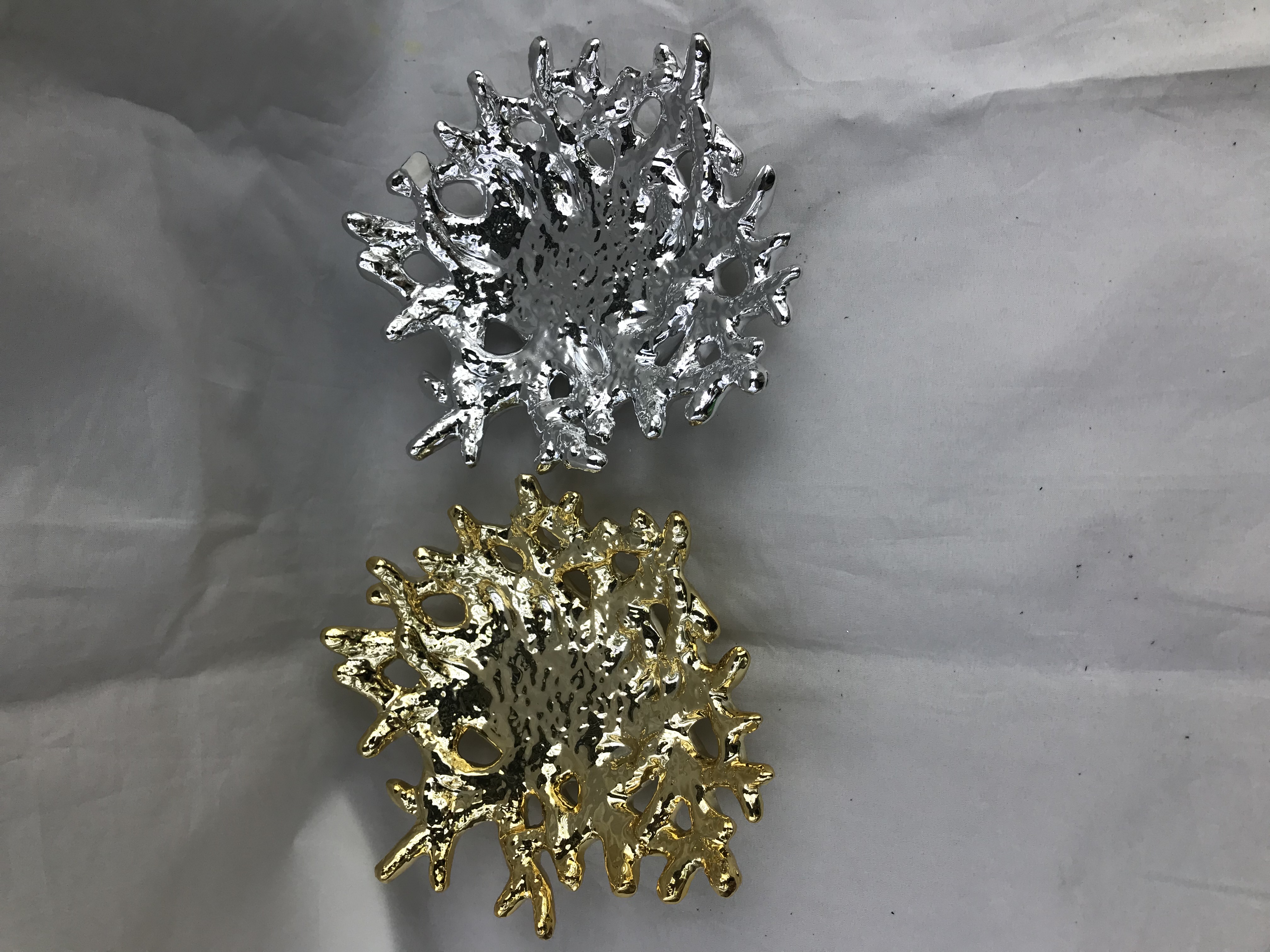 Ceramic electroplated jewelry plate detail image 2