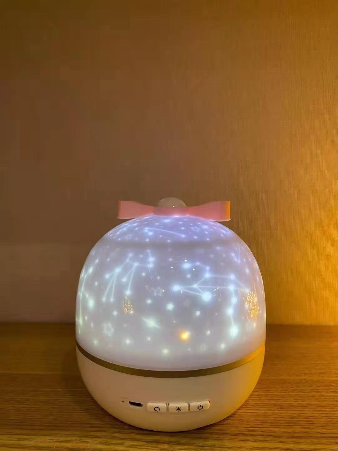 新款星空投影灯细节图