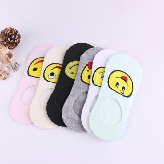 Special offer on Internet celebrity bestsellers: Socks, boat socks, invisible socks, short socks, women's socks, silk socks, five-finger socks, pile socks, pairs