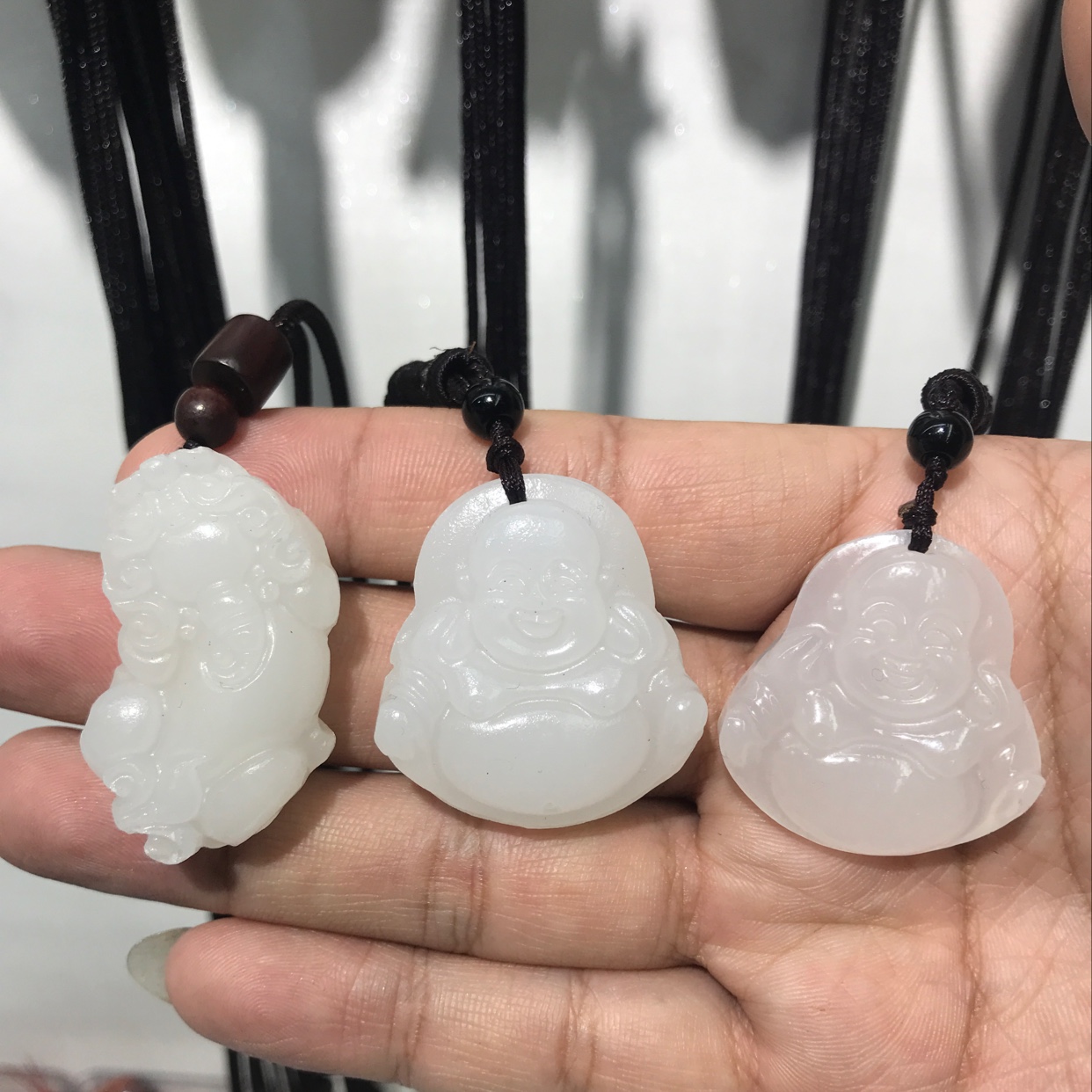 Colgante de collar de la colección guozao cadena de las cuatro estaciones cadena suéter cadena de cuerpo cadena de mármol blanco natural colgante de trompeta de cuarcita jade. Carbonatada jade mix Application Scenario